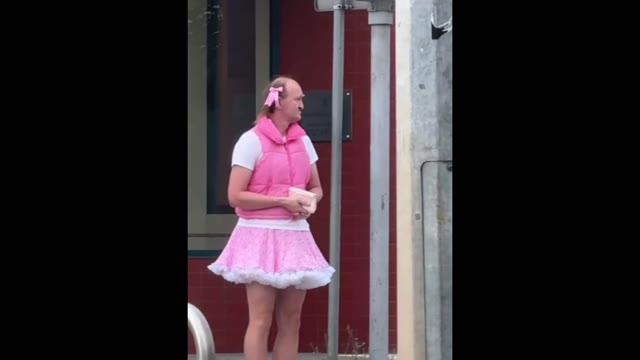 Polish Barbie green screen